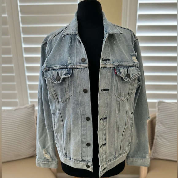Levi’s | Denim Distressed Trucker Motorcycle Jean Jacket - Size M - Picture 1 of 6